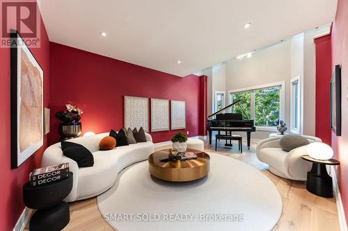 231 Hounslow Avenue, Toronto, ON 