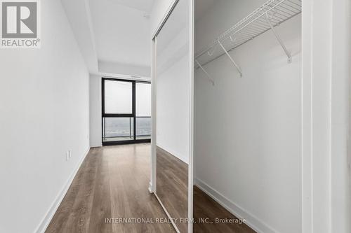 1701 - 1606 Charles Street, Whitby, ON 