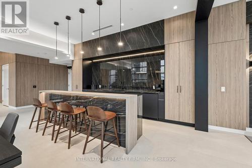 1701 - 1606 Charles Street, Whitby, ON 