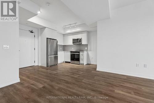 1701 - 1606 Charles Street, Whitby, ON 
