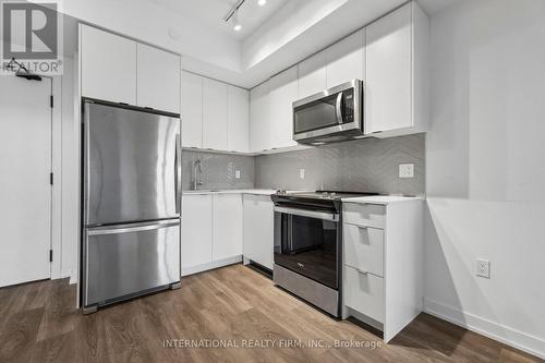 1701 - 1606 Charles Street, Whitby, ON 