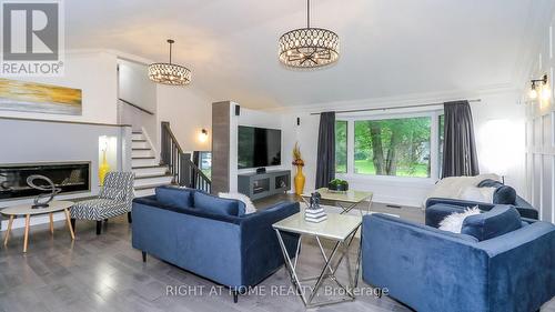 8 Sunset Street, East Gwillimbury, ON 