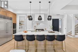 668 Florence Rd, 10 ft ceilings - 