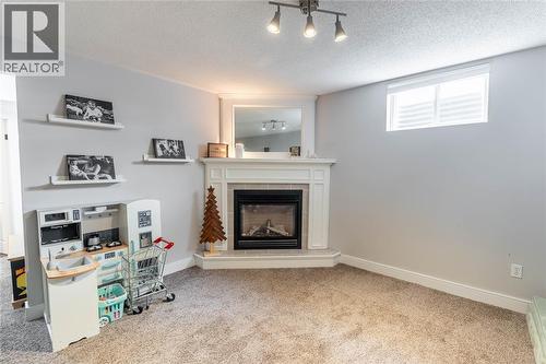 4069 Pine Crescent, Petrolia, ON 