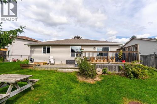 4069 Pine Crescent, Petrolia, ON 