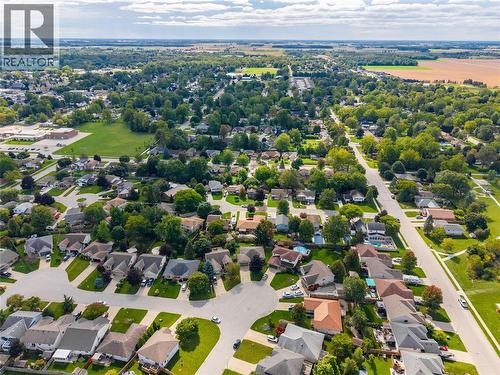4069 Pine Crescent, Petrolia, ON 