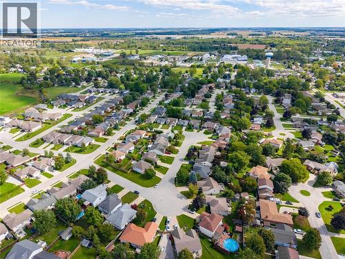 4069 Pine Crescent, Petrolia, ON 