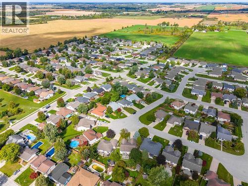 4069 Pine Crescent, Petrolia, ON 