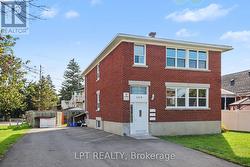 703 MORGAN STREET Ottawa, ON K1K 3M3