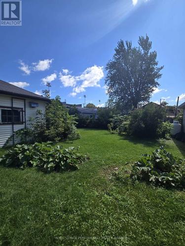 yard - 436 Fourth Street E, Cornwall, ON 