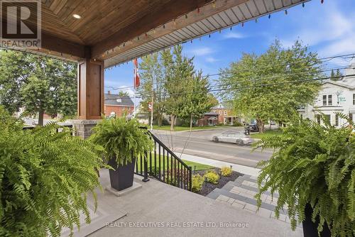 534 St Lawrence Street, North Dundas, ON 