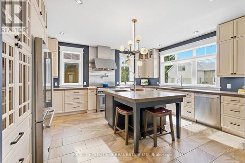 Concrete Counters, Beautiful Lighting - 534 St Lawrence Street, North Dundas, ON 