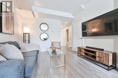 204 - 3058 Sixth Line, Oakville, ON 