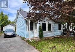 21 FIRST AVENUE Kingston (East Of Sir John A. Blvd), ON K7K 2G4