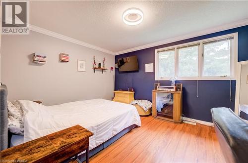 Primary Bedroom w/ Walk-In Closet & Ensuite - 64 Blackfriar Lane, Brantford, ON 
