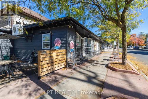 104 & 105 - 928 Lake Drive E, Georgina, ON 