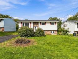 89 Charles Road  Timberlea, NS B3T 1J7