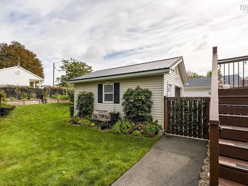123 Lancaster Drive, Dartmouth, NS 