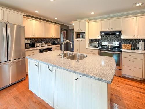 120 Dawson Heights, Pine Grove, NS 