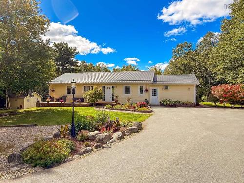 120 Dawson Heights, Pine Grove, NS 