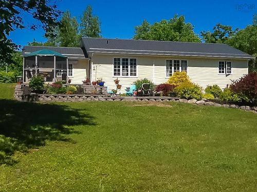 120 Dawson Heights, Pine Grove, NS 