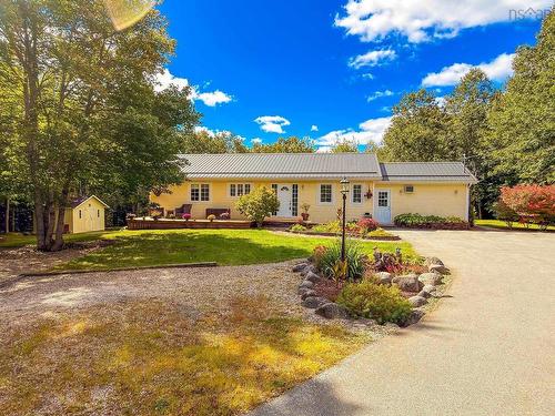 120 Dawson Heights, Pine Grove, NS 