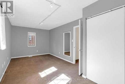 102 Holgate Street, Barrie, ON 