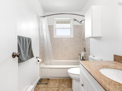 256 Mount Edward Road, Dartmouth, NS 