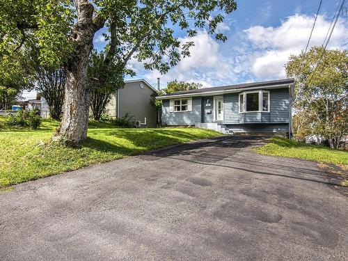 256 Mount Edward Road, Dartmouth, NS 