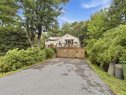 104 Lakeview Avenue  Middle Sackville, NS B4E 3B5