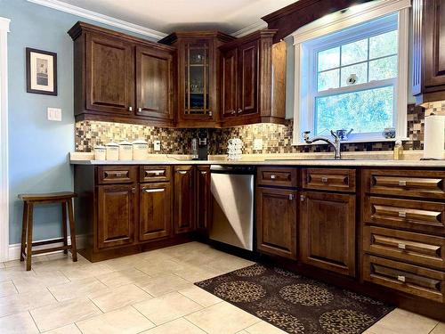 8 Fletcher Drive, Amherst, NS 