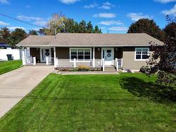 8 Fletcher Drive  Amherst, NS B4H 4M4