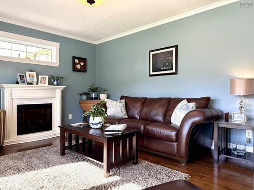 8 Fletcher Drive, Amherst, NS 