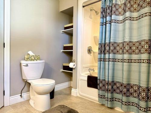 8 Fletcher Drive, Amherst, NS 