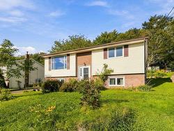 429 Auburn Drive  Cole Harbour, NS B2W 5V3