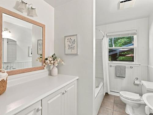 4 Fleming Drive, Halifax, NS 