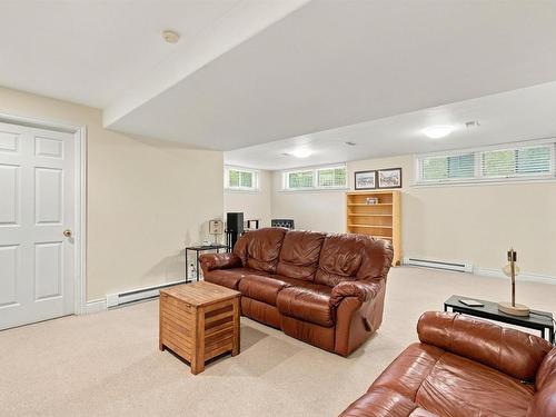 4 Fleming Drive, Halifax, NS 