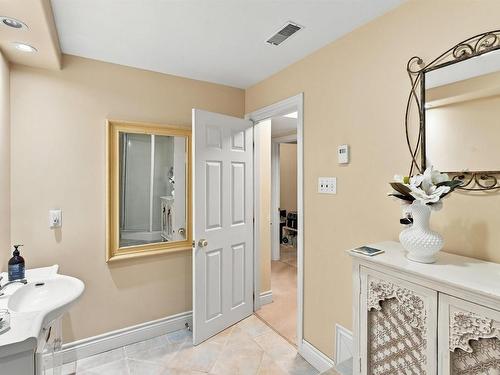 4 Fleming Drive, Halifax, NS 