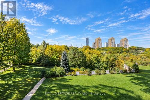 603 - 10 Edgecliff Golfway, Toronto, ON 