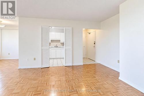 603 - 10 Edgecliff Golfway, Toronto, ON 