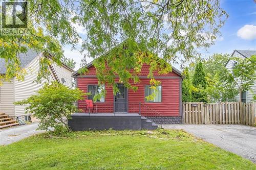 629 STANLEY STREET  Windsor, ON N8X 3B3