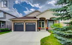 517 STARBOARD CRESCENT Waterloo, ON N2K 4G5