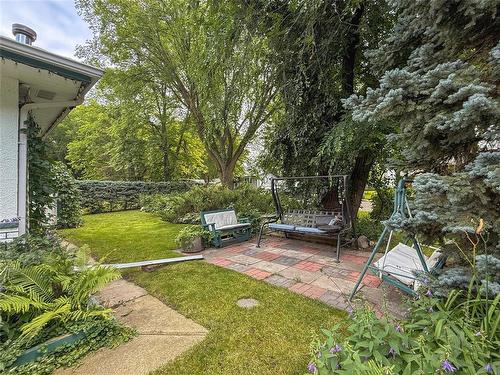 Private Patio - 46 Queens Crescent, Brandon, MB 