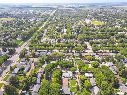 Lovely established neighbourhood - 46 Queens Crescent, Brandon, MB 