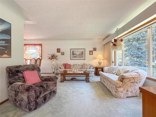 Spacious Living Room - 46 Queens Crescent, Brandon, MB 