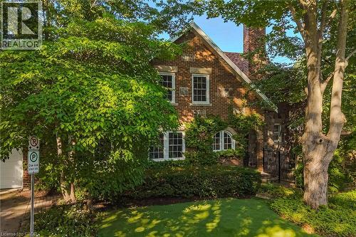 1 Barber Avenue, Guelph, ON 