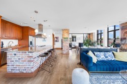 Salon - 