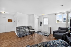 Salon - 