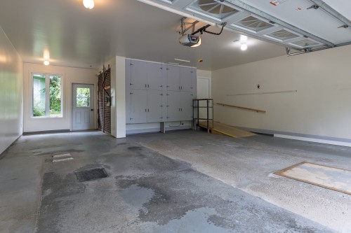 Garage - 15 Rue Lynch, Lac-Brome, QC 