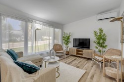 Salon - 